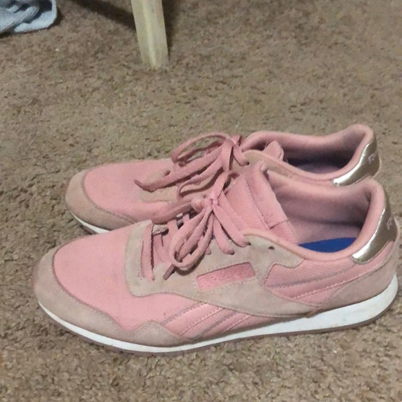 reebok - Picture 2 of 3